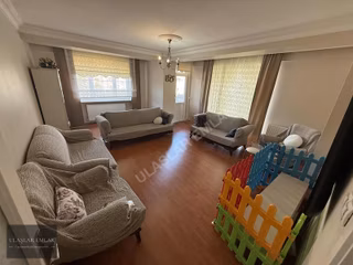 Ümraniye Armağanevler Mah 3+1 150 M2 Satılık Arakat Daire