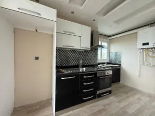 Karslılarda Göl Manzaralı 4+2 Site İçi Satılık Çatı Dublexi