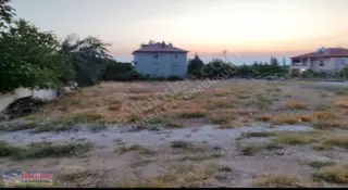 500 Evlerde 1044 Metre Tek Tapu Arsa Cazip Fiyatı Düştü..