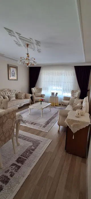 Sahibinden 3 Cepheli Kök Tapu Çok Geniş Ful Yapılı Ara Kat