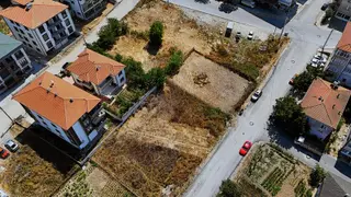 Kaynarca Merkez De 3 Kat Konut İmarlı 400 M2 Arsa
