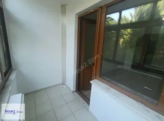 Şok Şok Yalova'nın Tam Merkezi Ara Kat Satılık 2+1 Daire.
