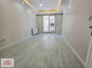 Mimar Emlak'tan Satılık 2+1 80m² Yeni Boş 1. Kat Daire