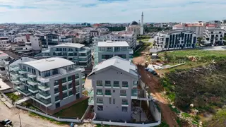 Didim Altınkum'da Havuzlu Site İçerisinde Satılık 2+1 Fırsat Daire