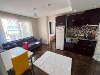 Zeytinköy Mahallesinde Arakat Asansörlü Eşyalı 2+1 Apart A-y-2