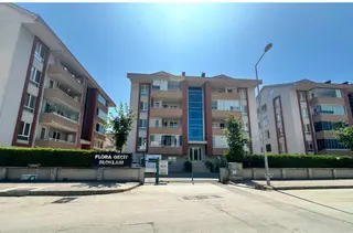 Geçit Mahallesinde Kiralık 3+1 Ara Kat Daire