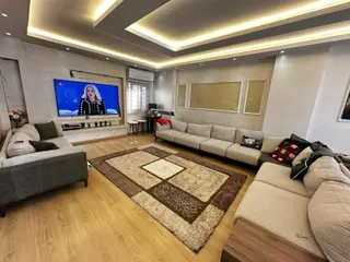 Çarşı Merkezde Kiralık Lüks Yapılı 4+1 Dubleks Daire
