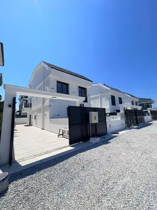 Didim Hisar Mahallesinde Akıllı Sistem Kendine Ait Havuzlu Geniş Bahçeli 4+1 Sıfır Villa Didim Hisar Mahallesinde Akıllı Sistem Kendine Ait Havuzlu Geniş Bahçeli 4+1 Sıfır Villa