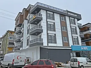 2+1 1.kat Sıfır Oturuma Hazır Geniş Ebeveyn Banyolu Asansörlü