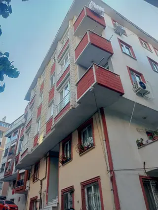 Eyüp Esentepe'de Merkezi Konumda Ferah 2+1 Satılık Daire
