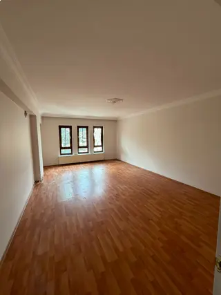 Kiralık*daire*osmangazi Mah*okullar** Çevresin De*katta*3+1*yapılı Kiralık*daire*osmangazi Mah*okullar** Çevresin De*katta*3+1*yapılı