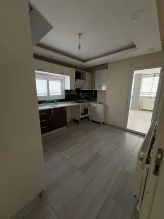 Adana Sarıçamda Sarıçam Belediyesi Yakınında Doğalgazlı Kombili 3+1 Kiralık Fırsat Daire