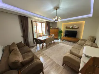 Üç Kardeşler'den Uğurmumcu Mah. 3+1 125m2 Satılık 1.kat Daire Asansörlü