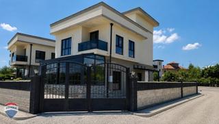 Karapınar'da Kiralık 4+1 Müstakil Villa