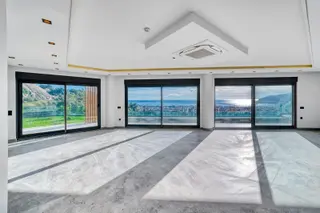 Alanya / Cikcilli’de Panoramik Manzaralı 5+2 Lüks Müstakil Villa