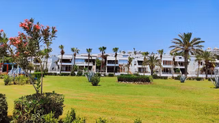 Denize Sıfır Kendi Plajı Olan Side Polatlı Sitesi Satılık Villa