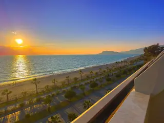 Alanya Kestel'de Denize Sıfır Lüks 2+1 Dubleks Daire