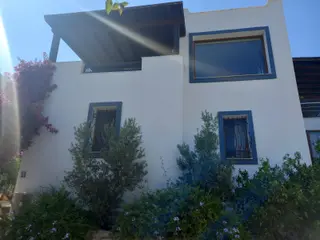 Yalıkavak Küdür Prestijli Sitede Plajlı Full Deniz Manzaralı
