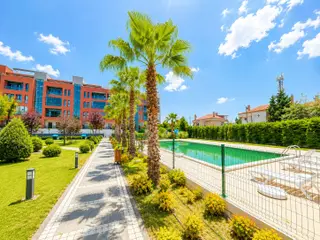 Beylikdüzü'nün En Gözde Sitesinde Satılık Lüks Ara Kat 3+1