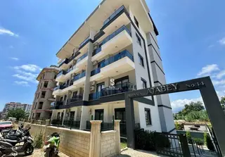 Alanya Mahmutlar'd Satlık 1+1 Bahçe Daire