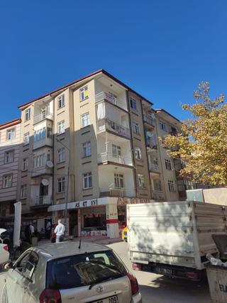 Ecrin Emlak' Tan Namık Çitçi Caddesinde Satılık 2+1 Fırsat Daire