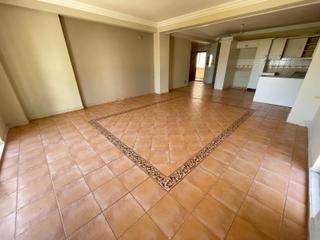 3+1 Arakat Asansörlü 250 M² Dev Arsa Paylı Satılık Daire 3+1 Arakat Asansörlü 250 M² Dev Arsa Paylı Satılık Daire
