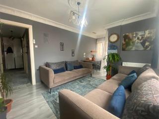 Buca Laleli Mah.de Hem Oturumluk Hem Yatırımlık 2+1 85 M2 Arakat Daire