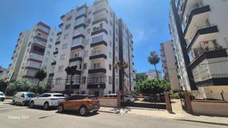 Tüzün'den Aydınlıkevler Mahallesin'de 3+1 Kiralık Daire