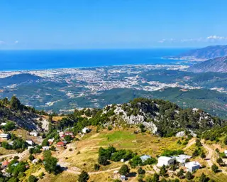 Kumluca Güzören Karagöl'de Deniz Manzaralı 535 M² İmarlı Arsa