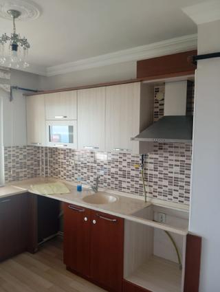 Trabzon Pelitli Teknikel Sitesinde Kople Tadilatlı Kiralık 2+1 Daire