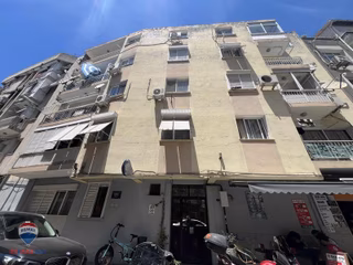 13 Karşıyaka Tuna Mah. Merkezi Konumda, Kiracılı 2+1 Daire
