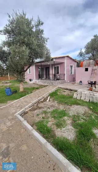 Dağkızılcada Satlık 351m2 Bahçe 60m2 İçersinde Betonerme Ev