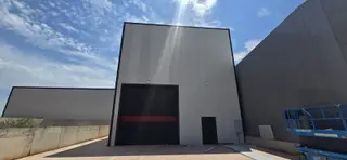 Balçık'ta,iskanlı Sıfır,700 M2 Arsa,200m2 Kapalı Kiralık Fabrika
