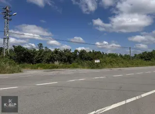 Çarşamba Salıpazarı Yolu 2.km'de Satılık Yola Cephe 6336 M2 Arsa