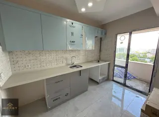 Hicret'den Meydan Plus Sitesinde 3+1, 120 M² Cadde Cepheli Daire
