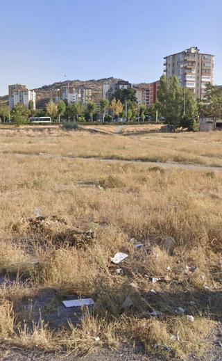 Stadın Yakınında Satılık Ticari Konut Arsa