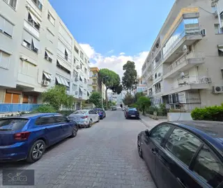 Karşıyaka Bostanlı Mahallesi 4+1 Kiralık Daire