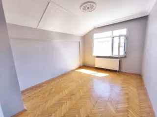 Bulgurlu Metroya 6-7 Dakika Yürüme Mesafesi Asansörlü 3+1 Daire
