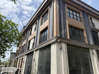 Kemerburgaz'da Merkezi Konumda Kiralık 3+1 Çatı Dubleks