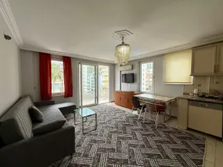Alanya'da Havuzlu Sitede Tam Eşyalı Kiralık Daire | Tekce
