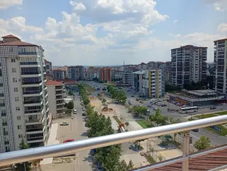 Özgür Çocuklar Parkı Yanında Kiralık Ultra Geniş 5+1 Dubleks Özgür Çocuklar Parkı Yanında Kiralık Ultra Geniş 5+1 Dubleks