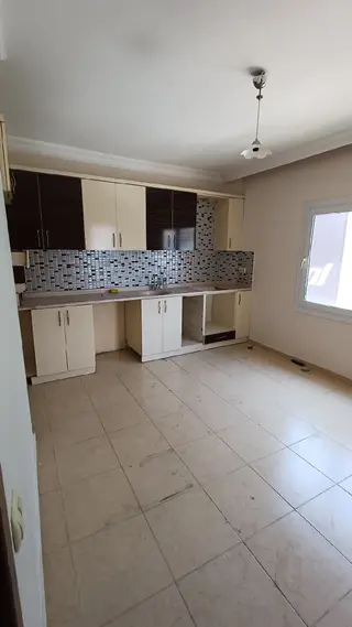 Erdemli Alata Mahallesi'nde Satılık 3+1 Daire
