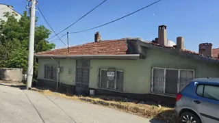 Çarşı Mah Fabrika Cad. Yatırımlık 4 Kat İmar Potansiyelli Ev Çarşı Mah Fabrika Cad. Yatırımlık 4 Kat İmar Potansiyelli Ev