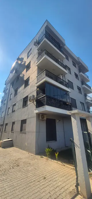 Bornova Doğanlar Da 1+1 Kiralık Daire .
