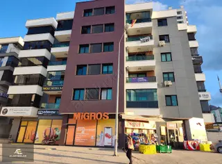 Alan Emlak;denizevleri Tramvay Dur.cephe Kiralık 1+1 Daire&ofis