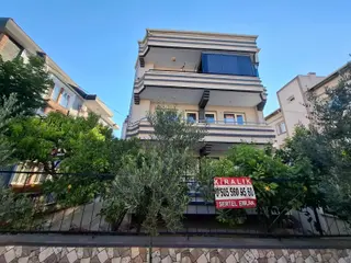 Akhisar Hürriyet Fahri Sertel Emlaktan Kiralık 4+1 Daire