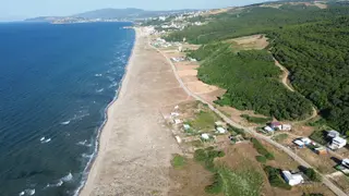 Eğerce'de Asfalt'a Ve Denize Sıfır Konumda 2250m2 Harika Arazi !