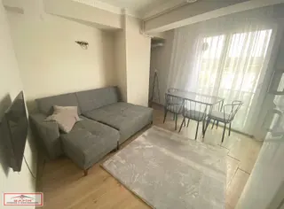 Safir'den Cadde Üstü 1+1 Eşyalı / Doğal Gazlı/ Klima'lı Daire Safir'den Cadde Üstü 1+1 Eşyalı / Doğal Gazlı/ Klima'lı Daire