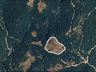 Yenice Araovacık'ta Köye Yakın, Ormana Cephe 14.650m² Tarla