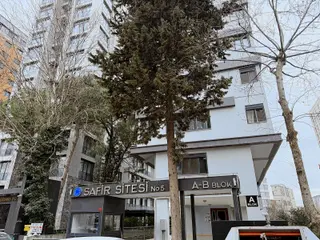 Mutluol Proje'den Bostancı Safir Sitesinde 2+1 Satılık Daire